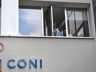 Romelu Lukaku signs for Inter...